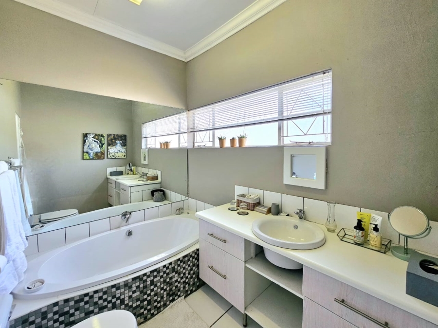 3 Bedroom Property for Sale in Dan Pienaar Free State